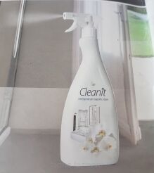 Novellini Cleanit środek do mycia kabin prysznicowych i wanien KITPUPV01